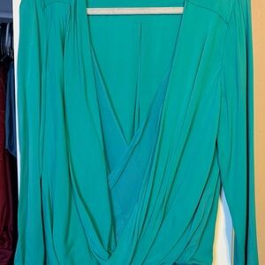 Diane Von Furstenberg 100% Silk Vibrant Blouse w/ Bust Lining